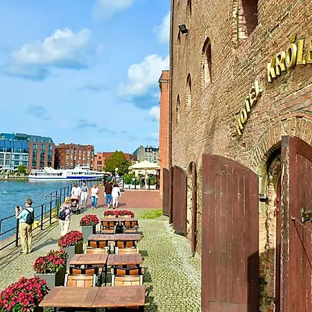 Jess Krolewski Old Town