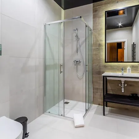 Jess Krolewski Old Town Hotel 3*