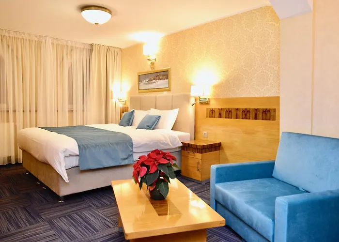 Jess Krolewski Old Town 3*