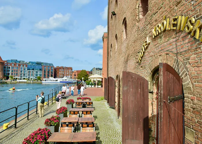 Jess Krolewski Old Town Hotel 3*