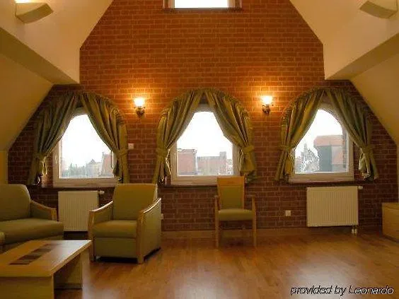 Jess Krolewski Old Town Hotel