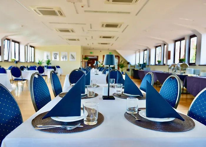 Jess Krolewski Old Town Hotel